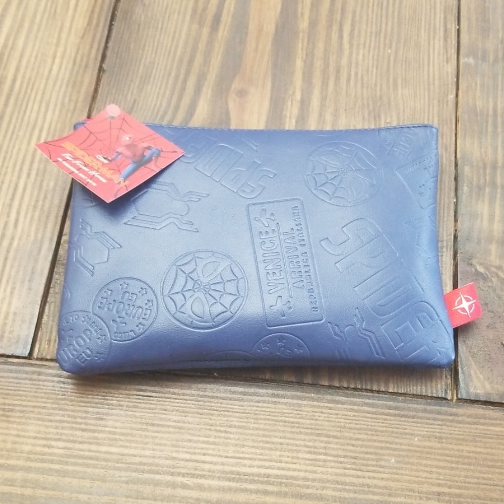 NWT Spiderman United Airlines Special Edition Amenity Kit